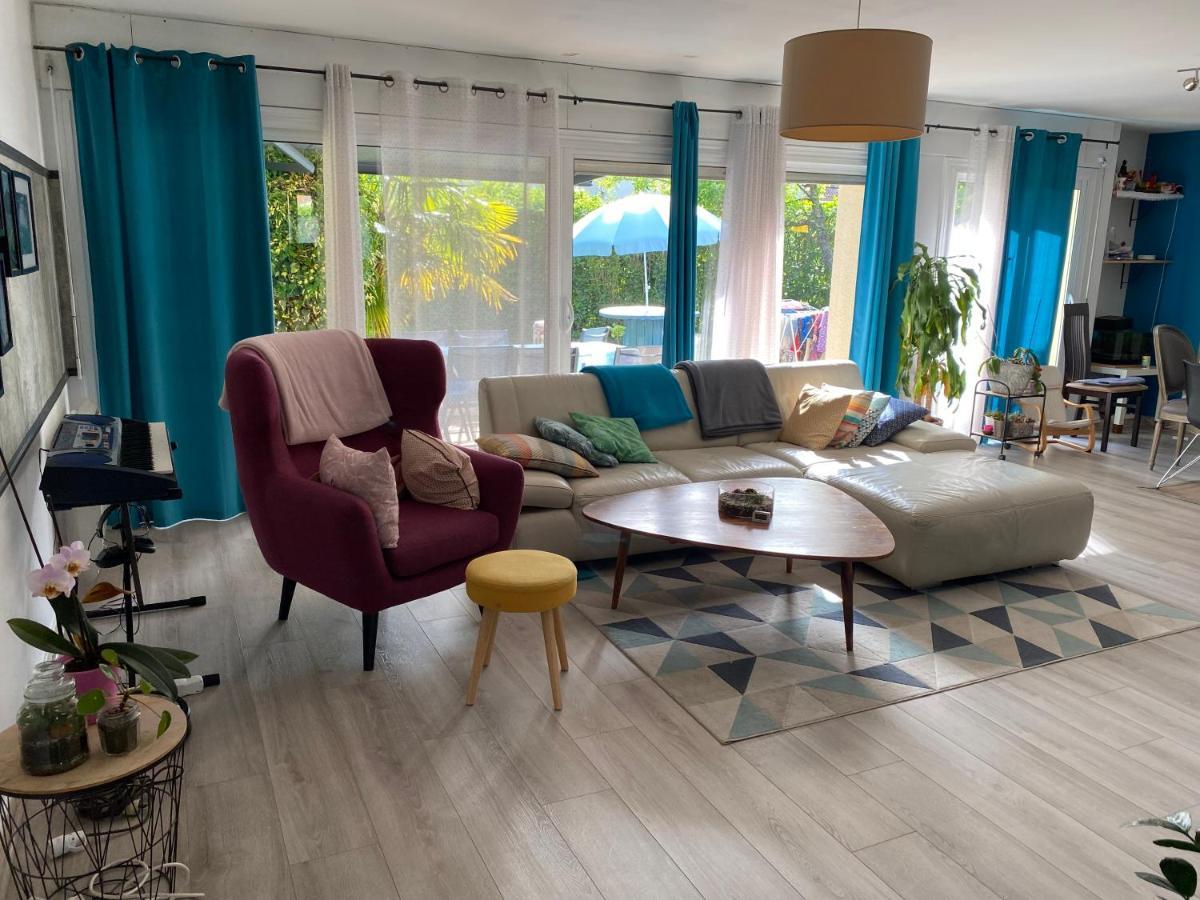 Les Pleiades Villa Noisy-le-Grand Bagian luar foto